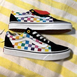 Vans New Women’s Old Skool Rainbow Checkerboard Sneakers, Sz 7